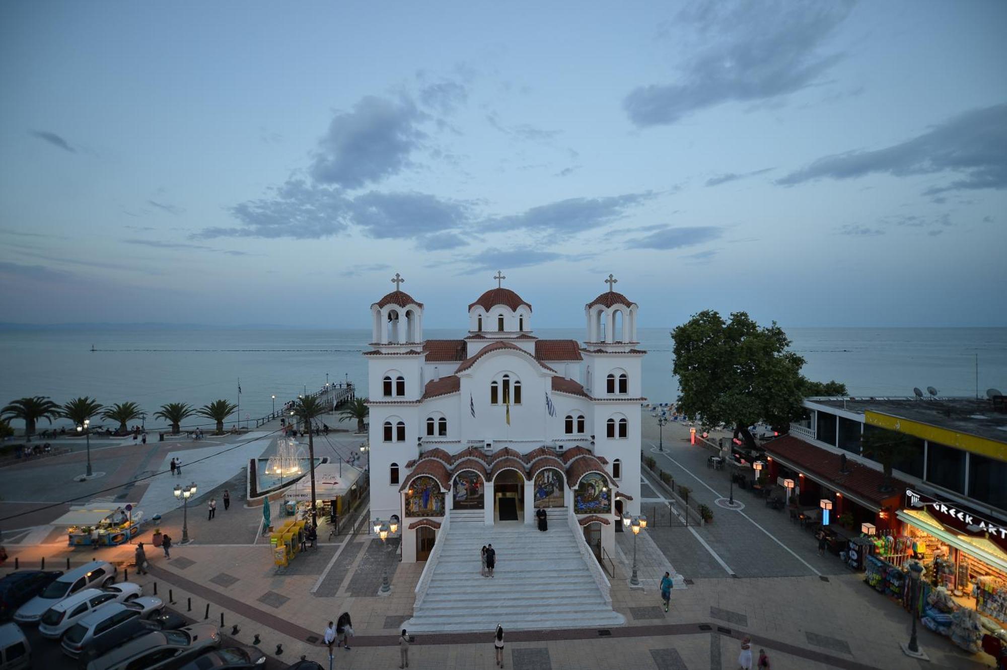 Central Hotel Paralía Екстериор снимка