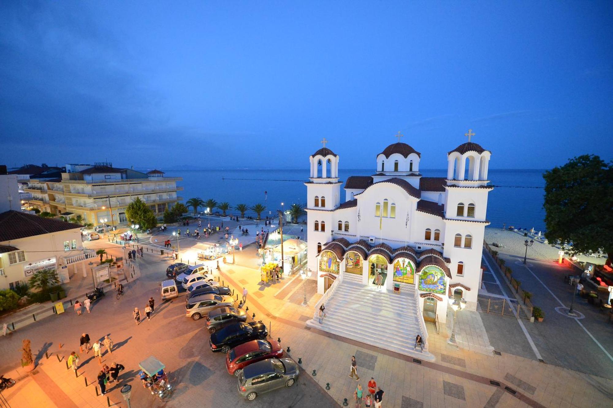 Central Hotel Paralía Екстериор снимка